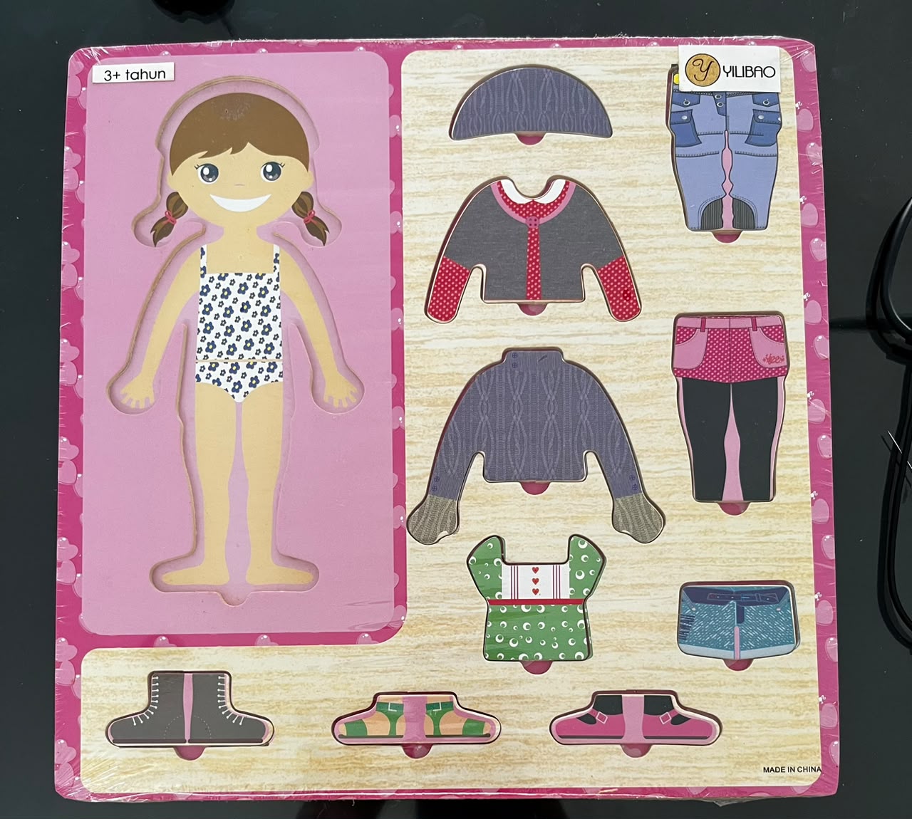 PUZZLE KAYU ANAK PASANG-PASANG BAJU (DRESS-UP WOOD
